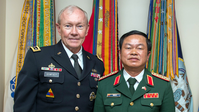 Vietnam y Francia coinciden en fomentar la cooperación bilateral en defensa